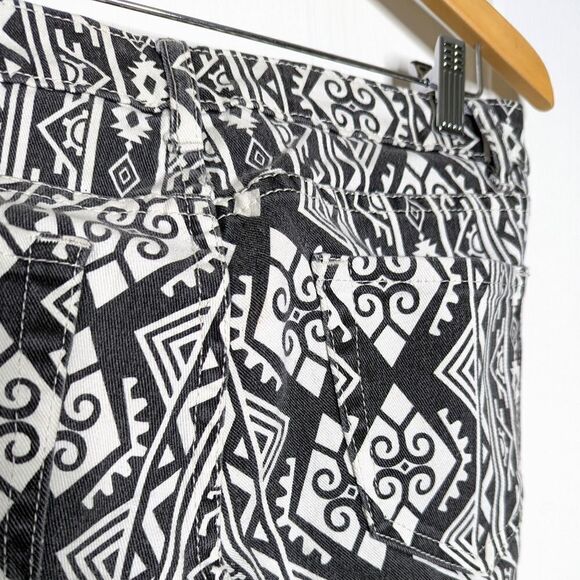 Vintage Forever 21 Stretch Low Rise Rare  Embroidered Southwest Jeans size 27 - Picture 8 of 11